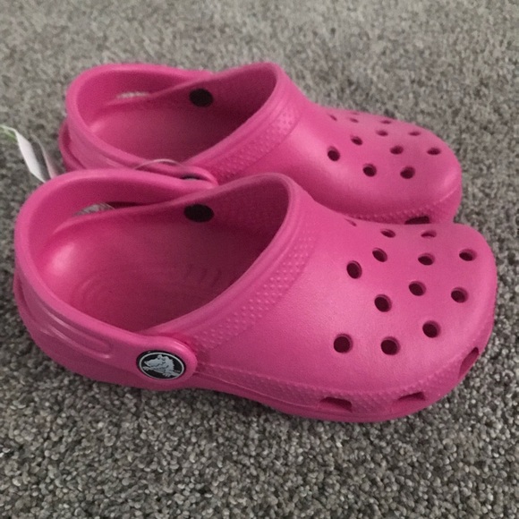 girls crocs size 11
